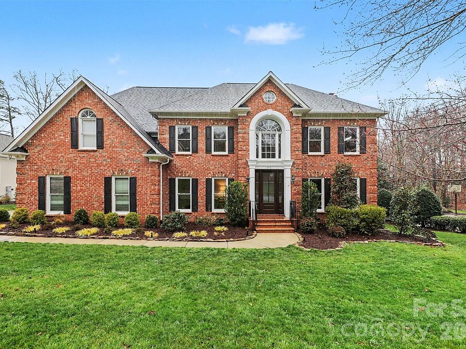 1st image of 8710 Oakthorpe Dr