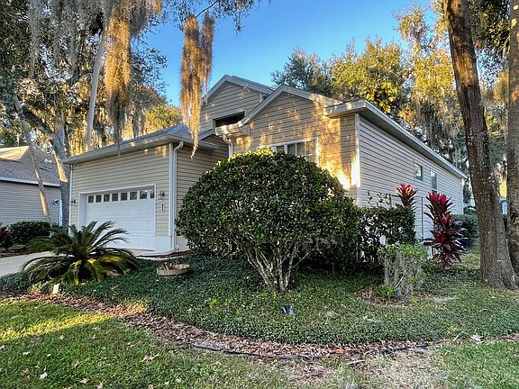 2nd image of 226 River Village Dr