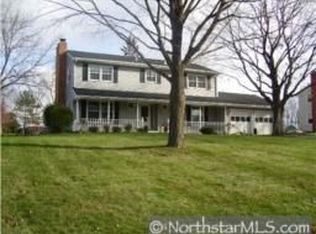 3012 Woodlark Ln, Eagan, MN 55121