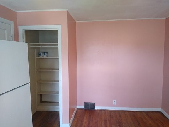 2nd image of 439 Eddy Ave
