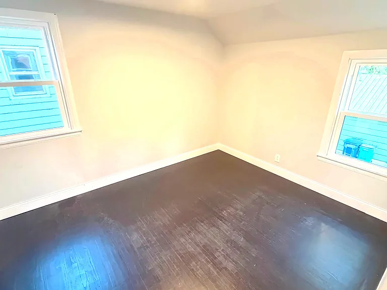 91 Hollywood Ave #1 — Photo 8