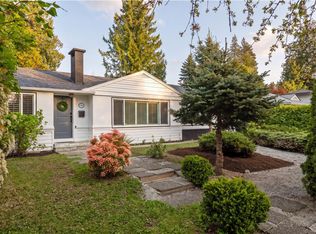 744 Kilkeel Pl, North Vancouver, BC V7N 2X1