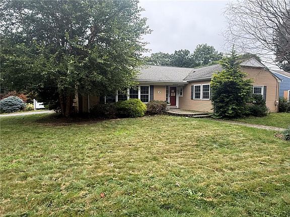 2nd image of 243 Deerfield Rd