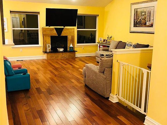 5th image of 45305 Manor Dr