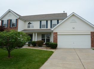 7077 Black Horse Dr, O'Fallon, MO