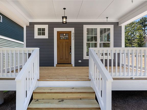 4th image of 602 Hemlock Ave