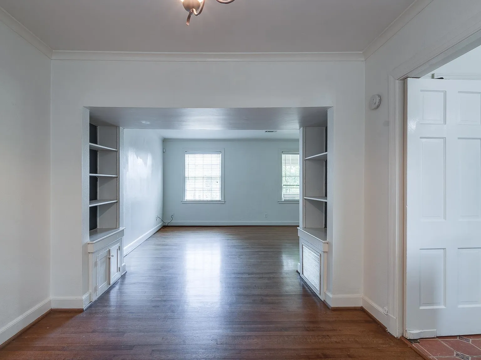 2 bed, 1.0 bath, 1000 sqft, $1,400 — Photo 4