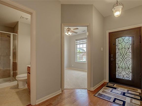 5th image of 7212 Petersburg Dr