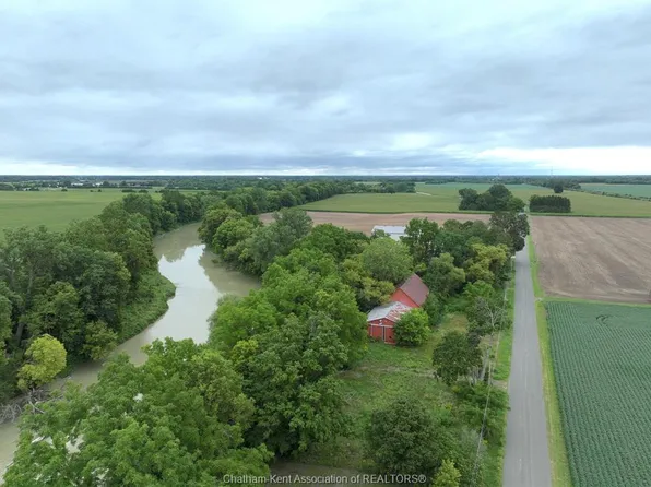 12533 River Line, Chatham Kent, ON N0P 2K0
