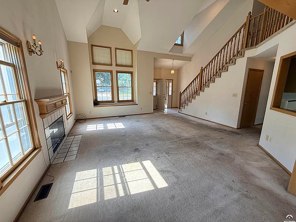 4th image of 4708 Carmel Ct