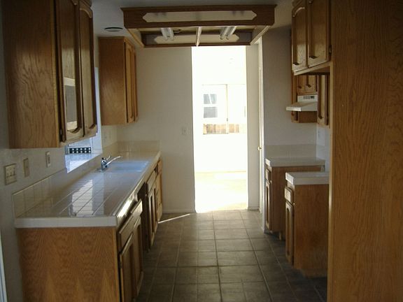 5th image of 2643 E Avenue J14