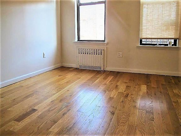 2nd image of 433 Marion St APT 1R