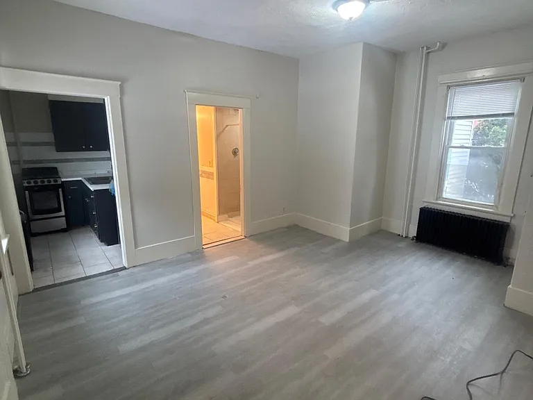 12 Pleasant St — Photo 6