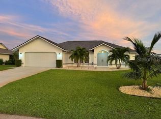 10 Charleston Cir, Englewood, FL 34223