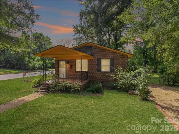 305 Scoggins St, Rock Hill, SC 29730