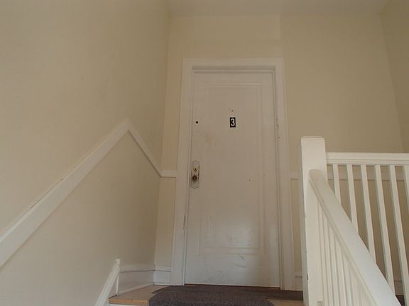 3rd image of 407 Sherman Ave APT 3