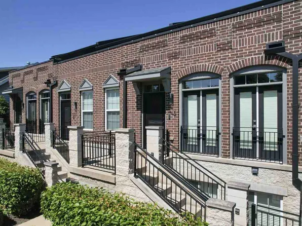 1745 Foster Rd, Iowa City, IA 52245