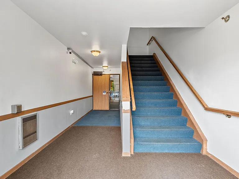 City View Apartments — Photo 47
