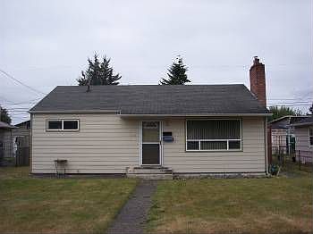 5th image of 7026 S Fife St