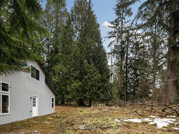 5th image of 8504 250th Avenue NE