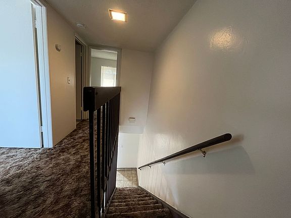 4th image of 2308 Eric Way #B