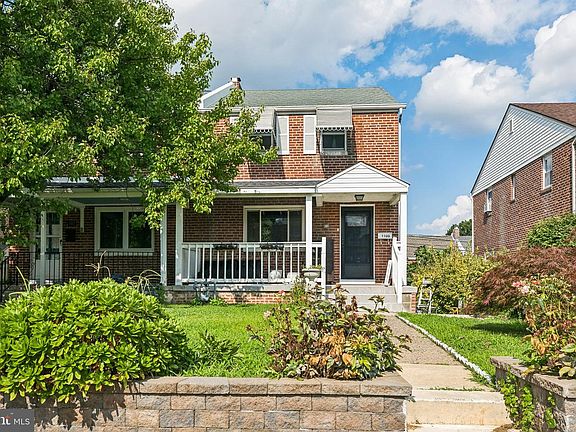 4th image of 1105 Bryan St