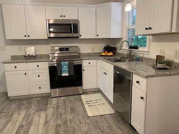 4th image of 5511 Ferguson Dr