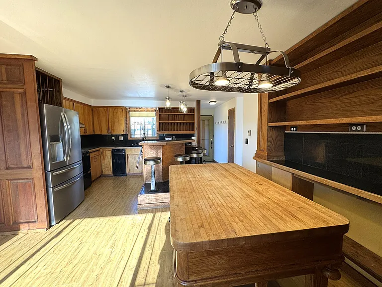 Kitchen with loads of cabinets