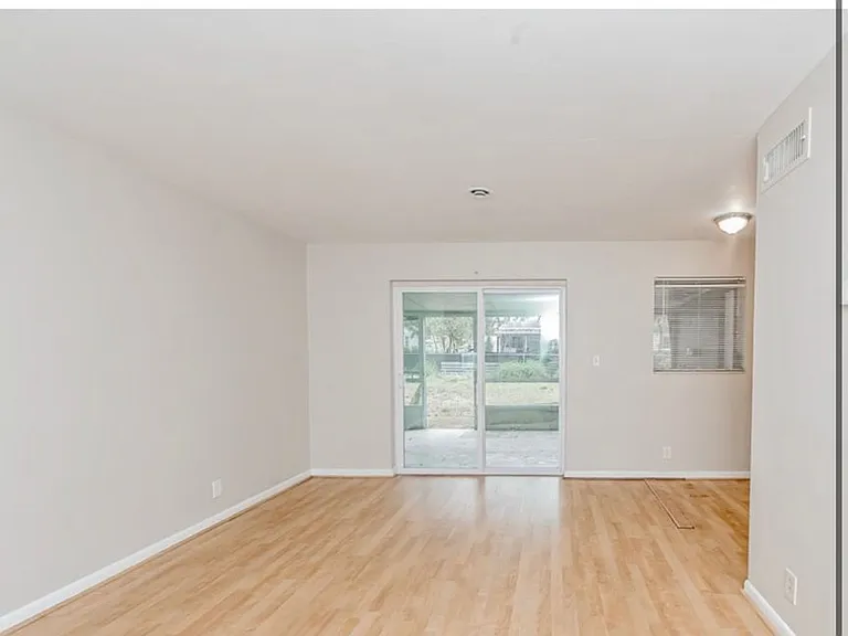 510 Brighton Way — Photo 5
