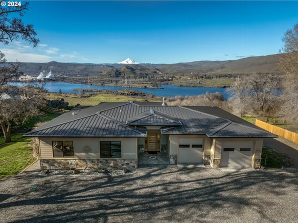 8174 Highway 14, Lyle, WA 98635