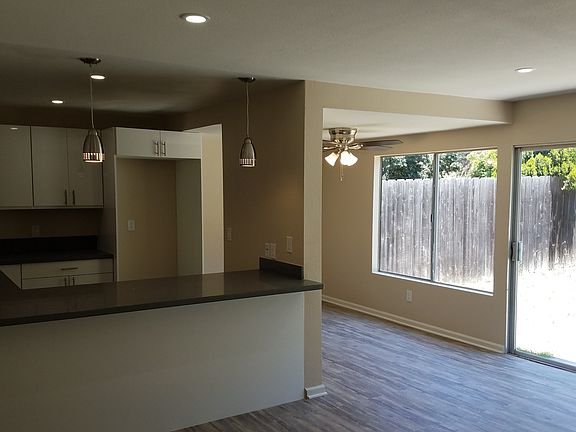 Kitchen & Dining Room