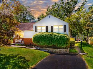 980 Jacks Ln, Lansdale, PA 19446
