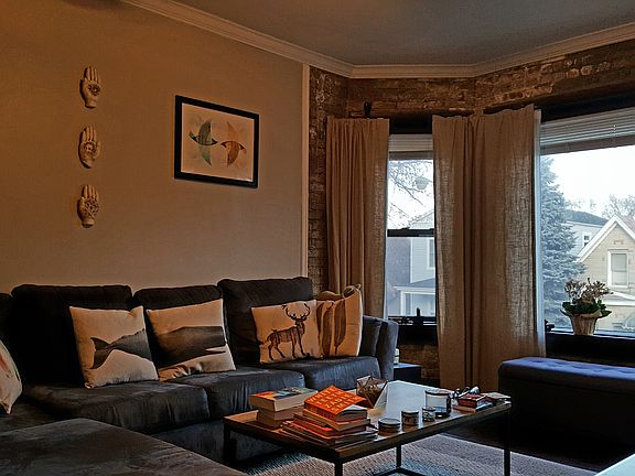 3rd image of 2514 N Sacramento Ave #2N