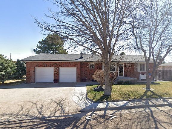 2nd image of 944 Emery Ln