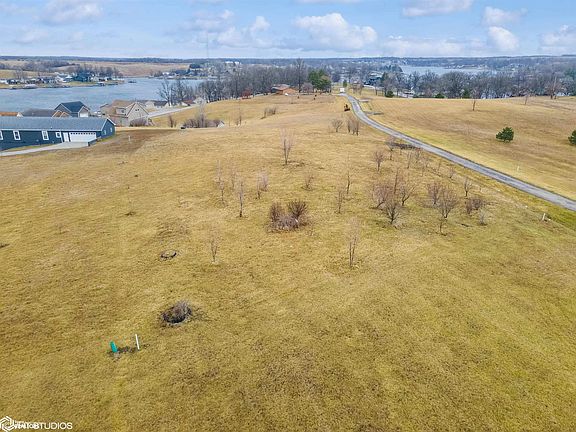 5th image of 1333 Hickory Dr #2