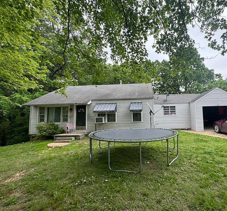1st image of 1112 Cole Ave