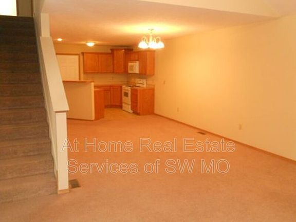 5th image of 1238 Westwood