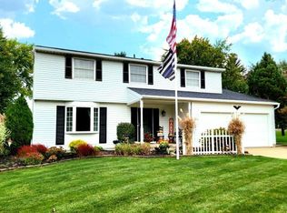 15706 Sassafras Dr, Strongsville, OH 44136