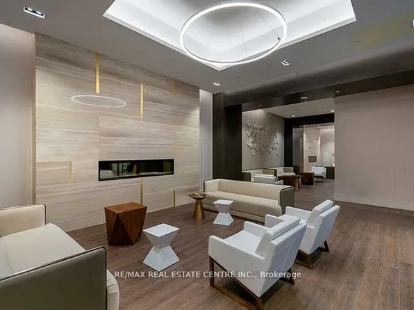 9000 Jane St, Vaughan, ON