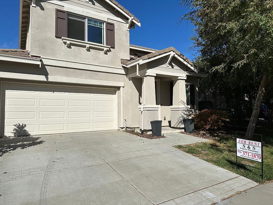 1st image of 2538 Silverado St