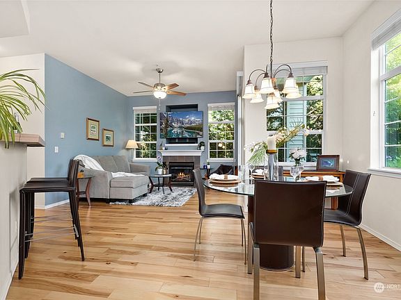 5th image of 1855 Trossachs Boulevard SE #502