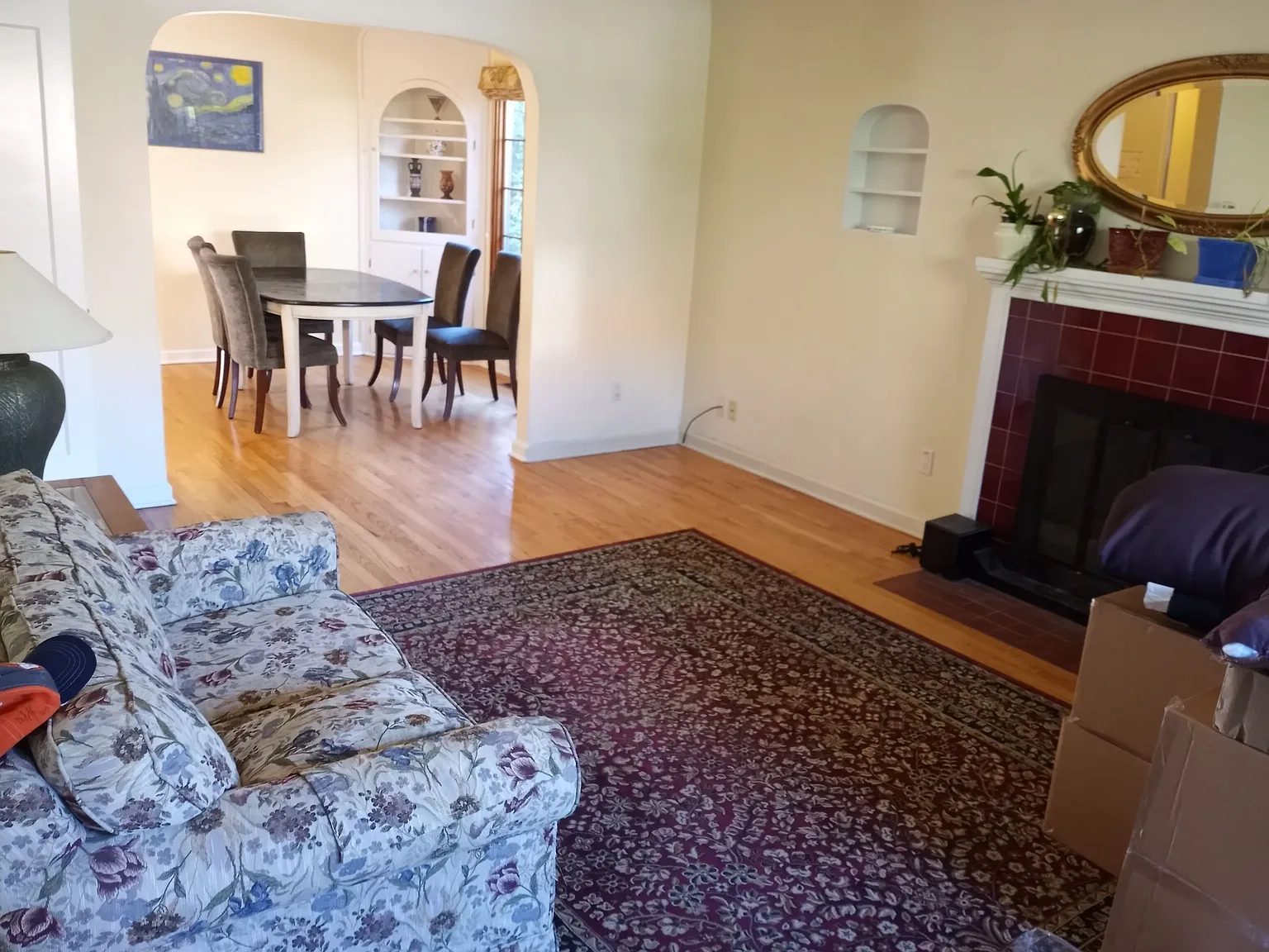 4 bed, 2.0 bath, 1500 sqft, $3,800 — Photo 2
