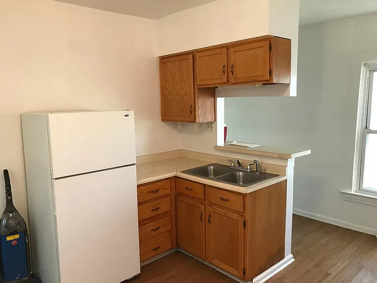 115 View St — Photo 4