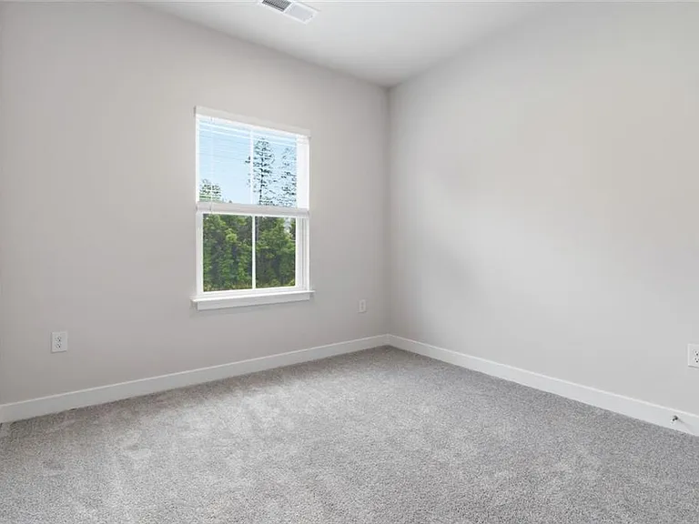 856 Woods Chapel Rd — Photo 21