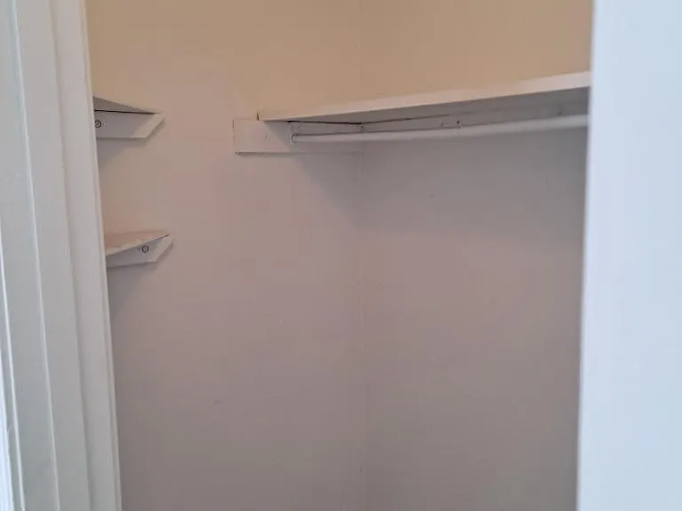 Totally Updated 2 Bedroom Apt. off Cul-de-sac in Rio Rancho — Photo 8