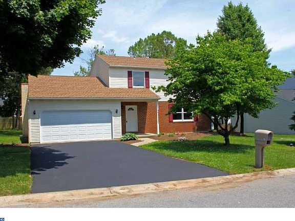 2nd image of 15 Damascus Dr