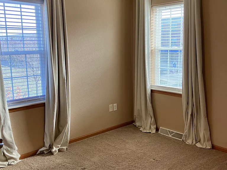 1109 Patriot Way — Photo 9