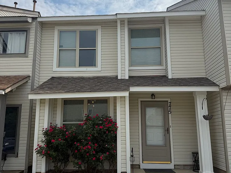775 Hecate Dr — Photo 1