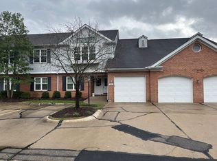 5234 Fox Ridge Dr, Cincinnati, OH 45248