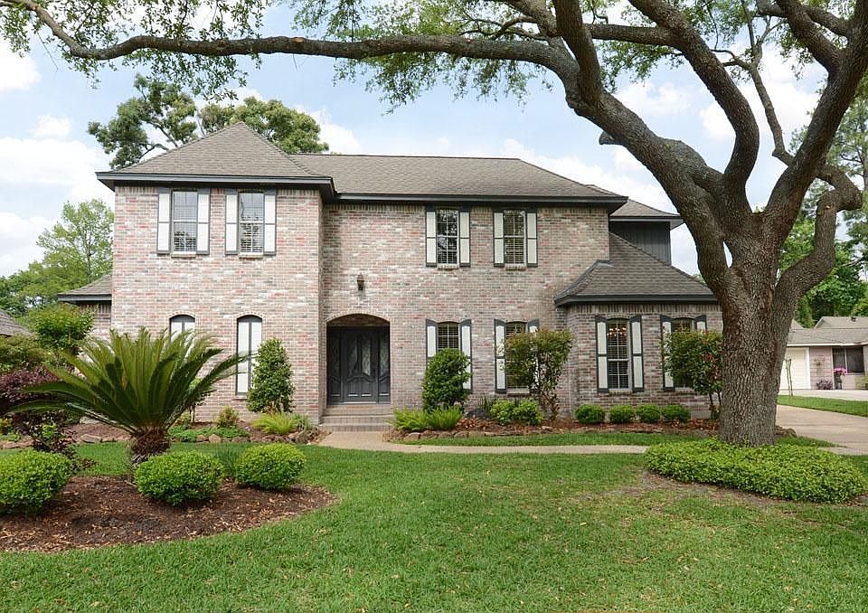 1st image of 2923 Eagle Creek Dr